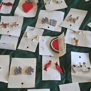 Lot Of Over 50  Earrings - Unbranded